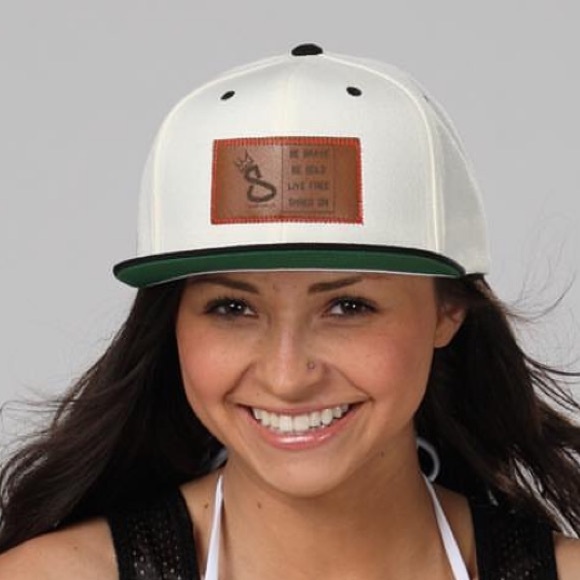 SheShreds.Co Cream & Black Logo Snapback Hat - Picture 1 of 9